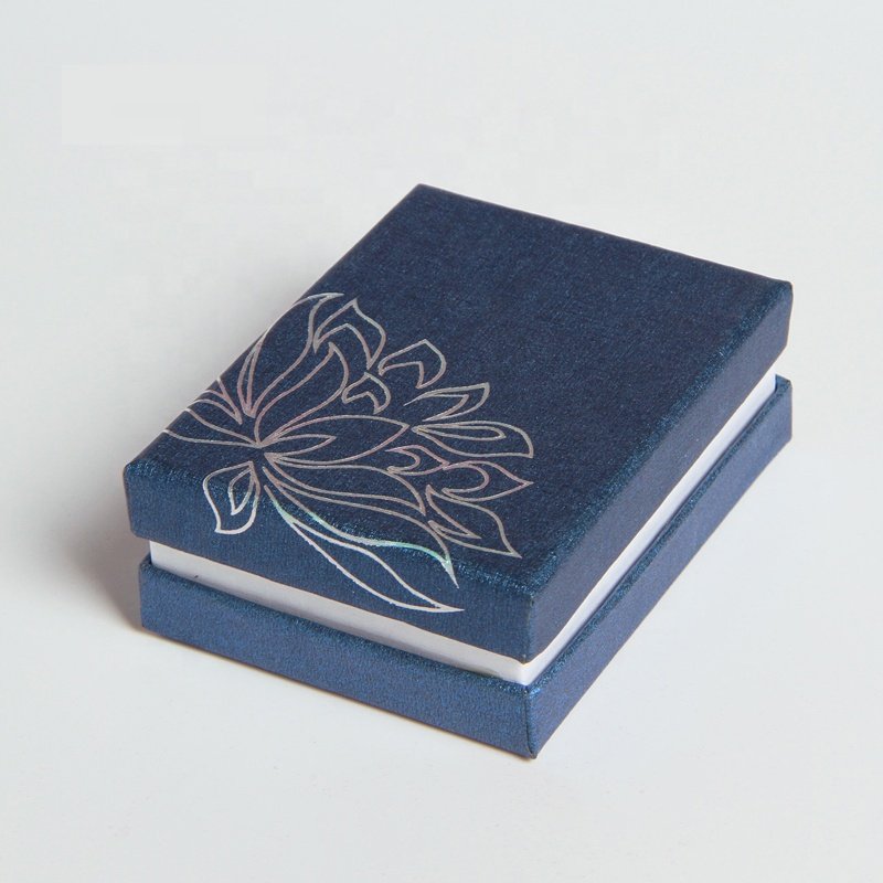 Hot selling custom logo kraft paper cardboard pendant box, handmade colored ring box, small velvet plush jewelry packaging box