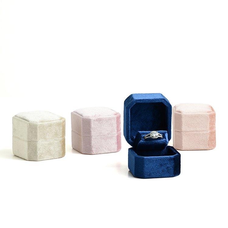 Customized logo ring packaging box wholesale luxury jewelry packaging box velvet ring box velvet jewelry ring box
